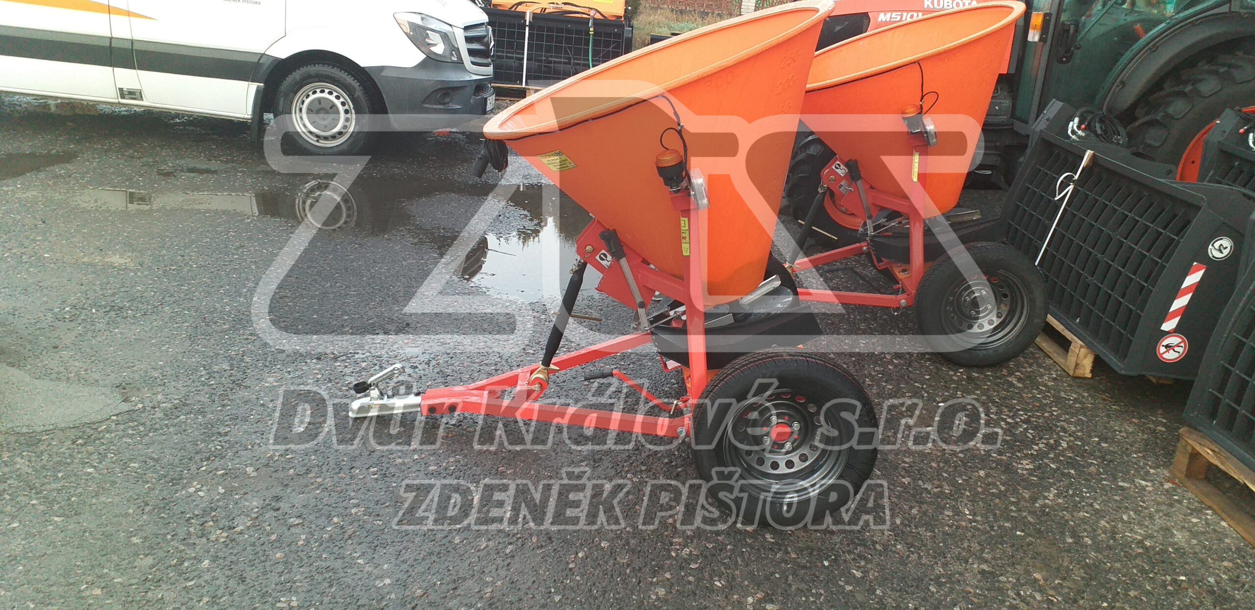 Tažený sypač - 330l - Obrázek 4
